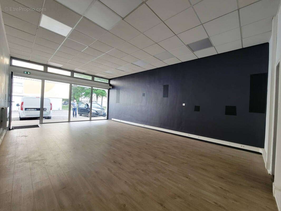 Commerce à CHEVIGNY-SAINT-SAUVEUR