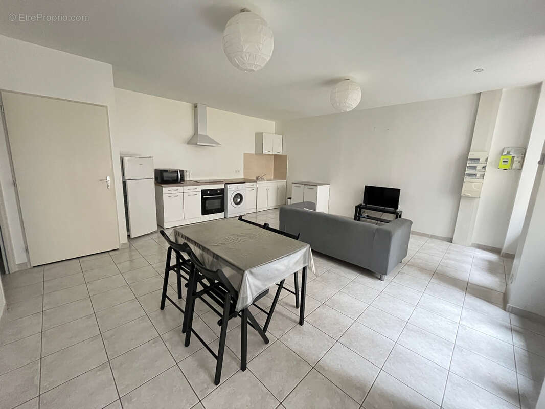 Appartement à SAINT-ETIENNE