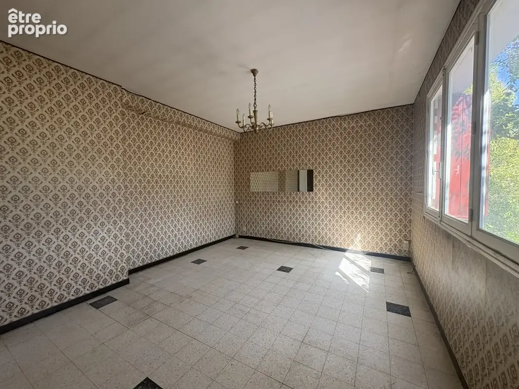 Quillan, maison 3 chambres jardin et garage, à rénover - photo 5