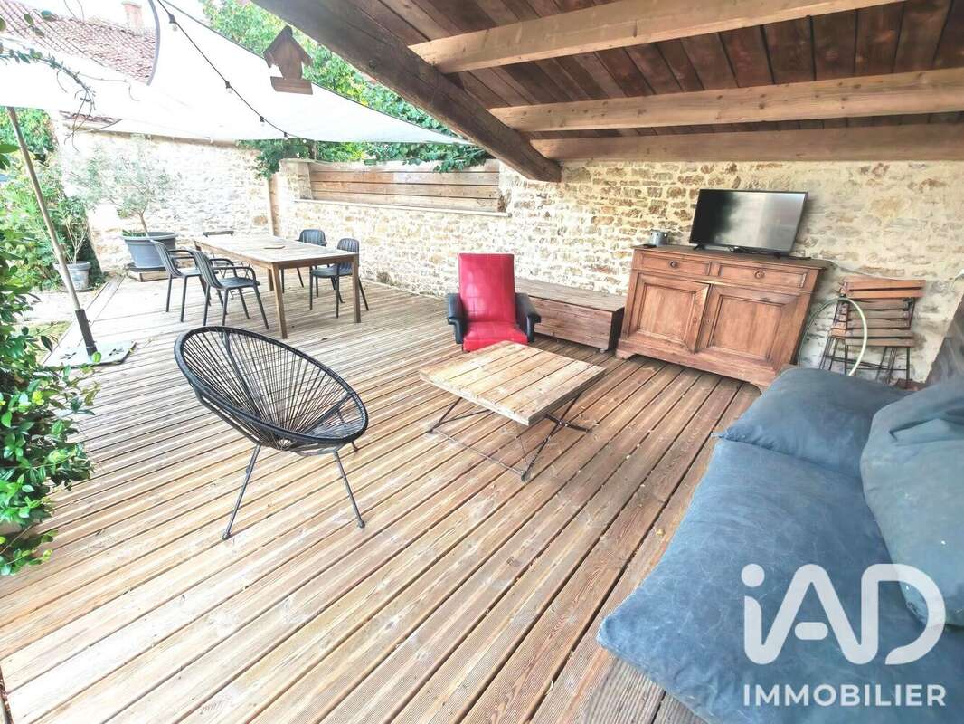 Maison 139 m² à Saint-Juire-Champgillon  - photo 4