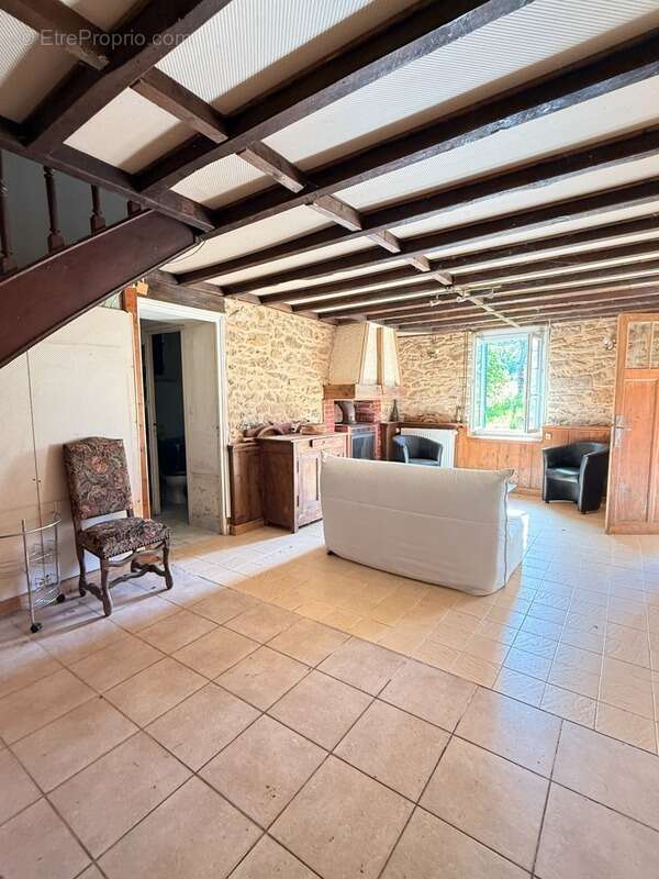 Maison à LA CELLE-DUNOISE