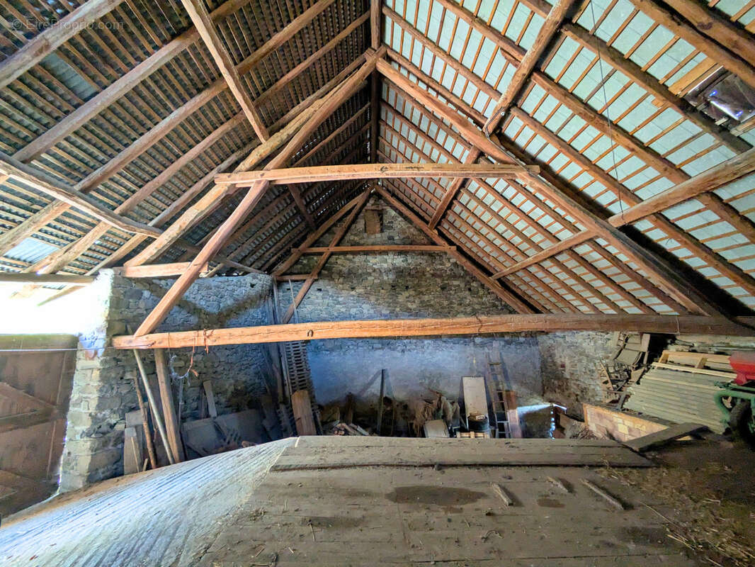 Maison à SAINT-MICHEL-DE-CHAILLOL