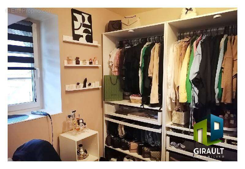 Appartement à BOUROGNE