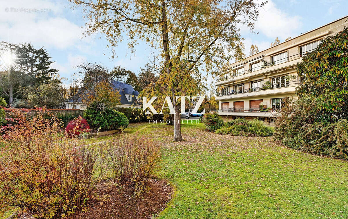 Appartement à VAUCRESSON