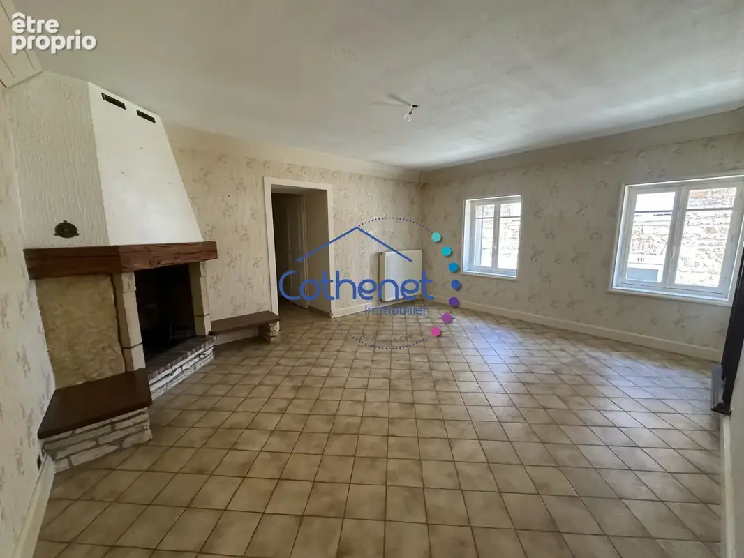 Maison 9 pièces 210 m² à vendre à Coutouvre (42460) - photo 4