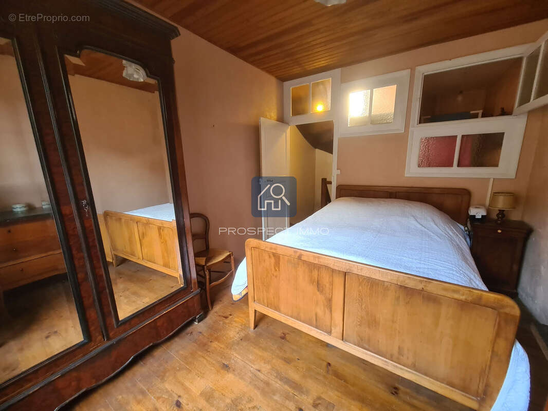 Maison à ESTAING