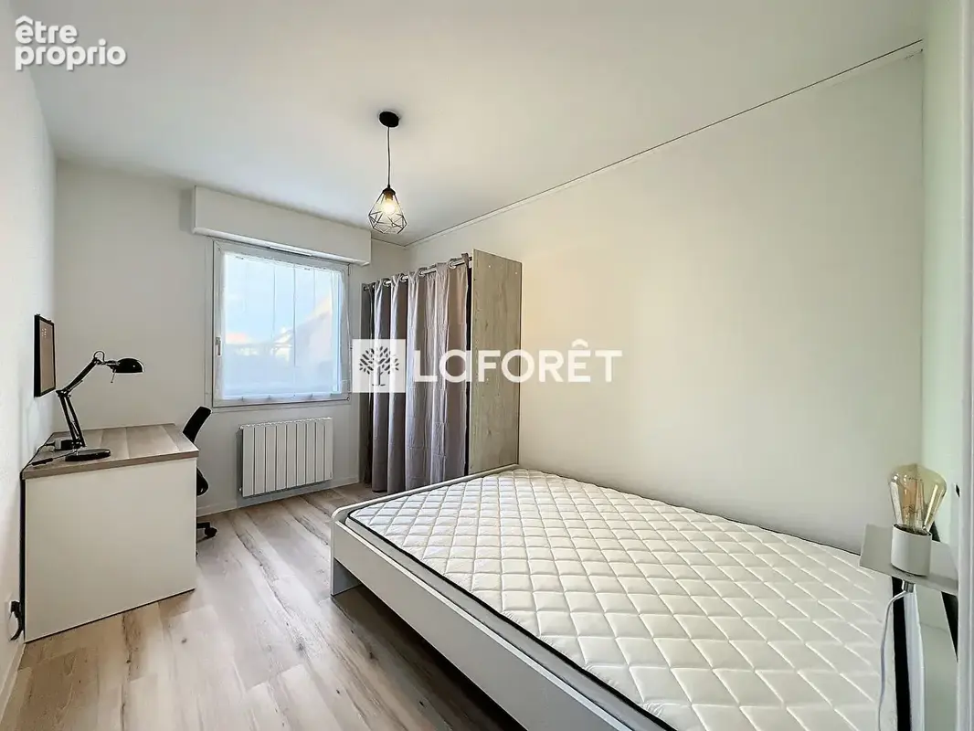 T5 de 83,01 m²  4 chambres  balcon  cave  au calme - photo 9