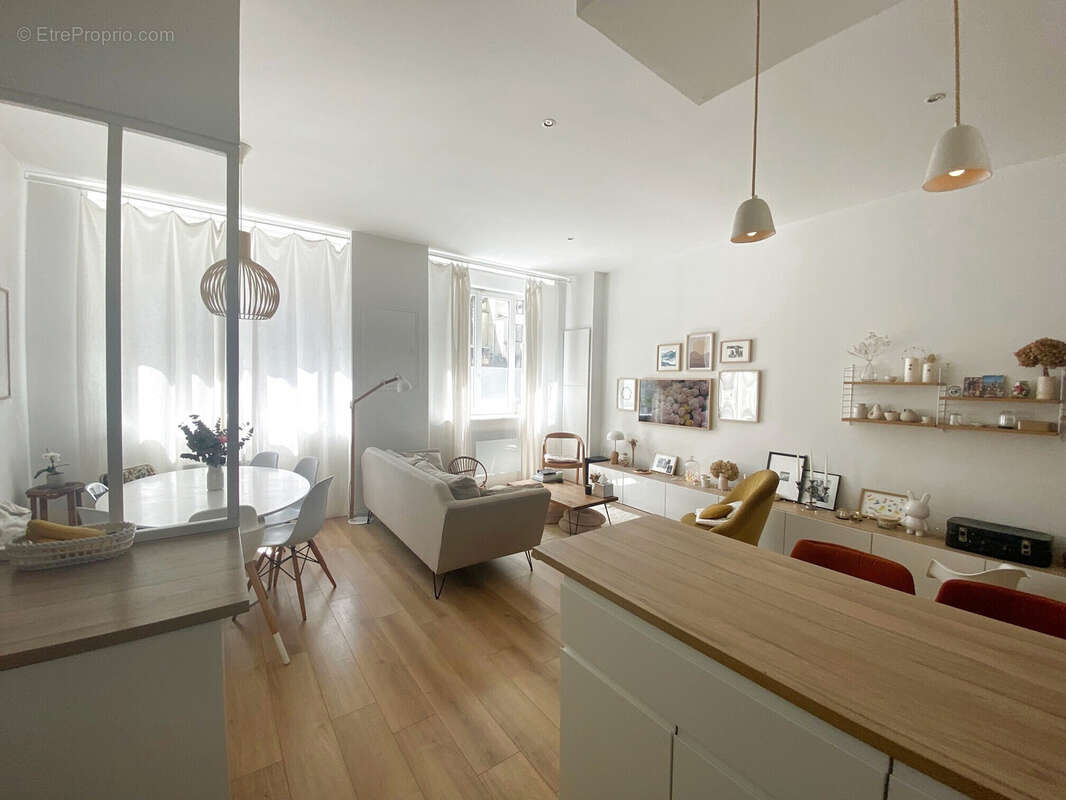 Appartement à LYON-4E