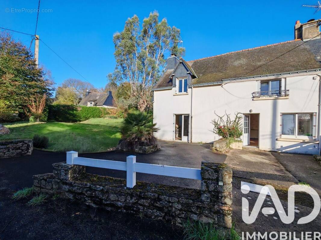 Photo 1 - Maison à GUILLAC