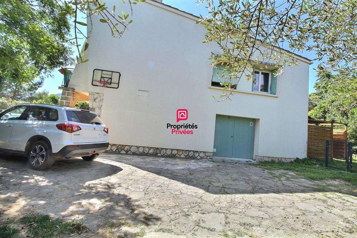 Maison à QUISSAC