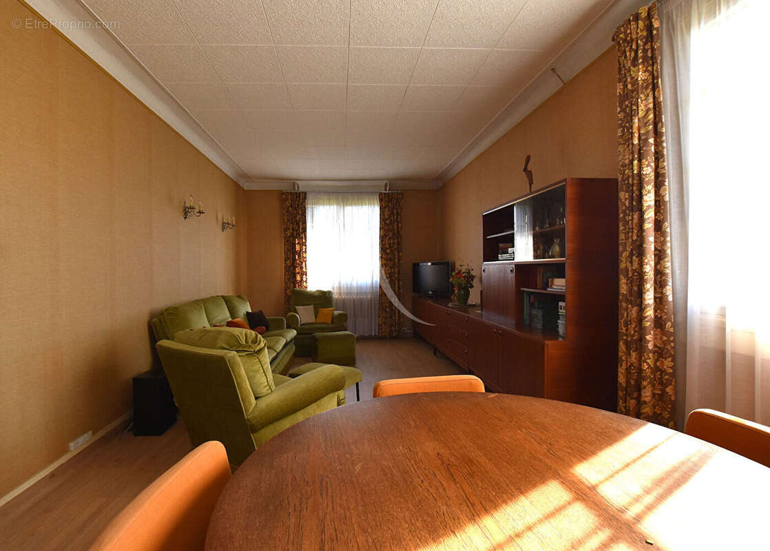 Maison à COMBS-LA-VILLE