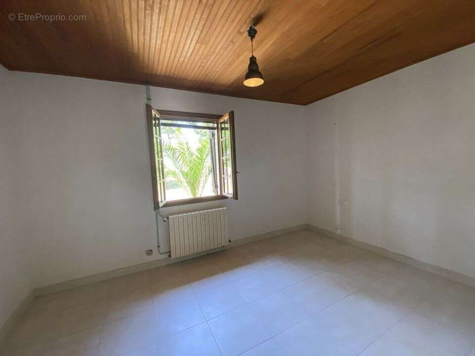 MAISON Type T5 de 188 m2 avec dépendance proche de Barbotan - photo 25