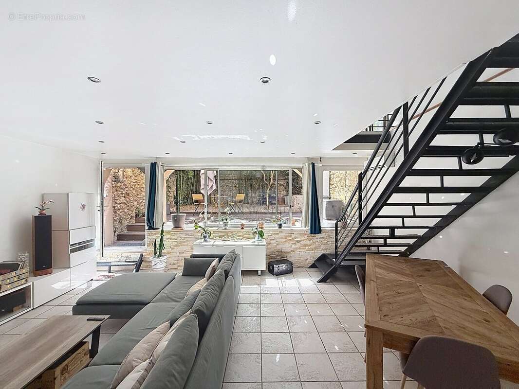 Appartement à BEZIERS