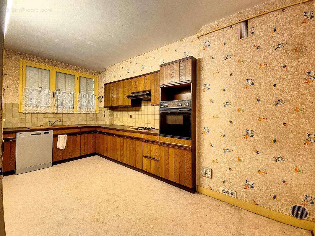 Appartement à CHENOVE