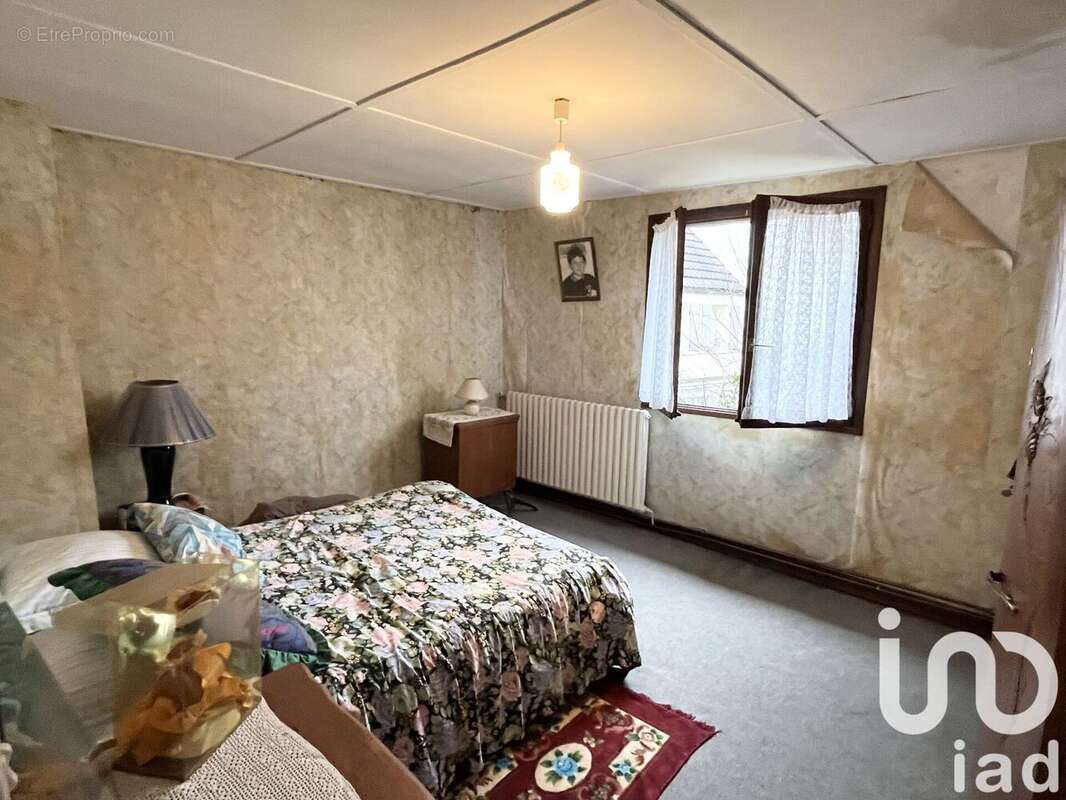 Photo 6 - Maison à CHAUCONIN-NEUFMONTIERS