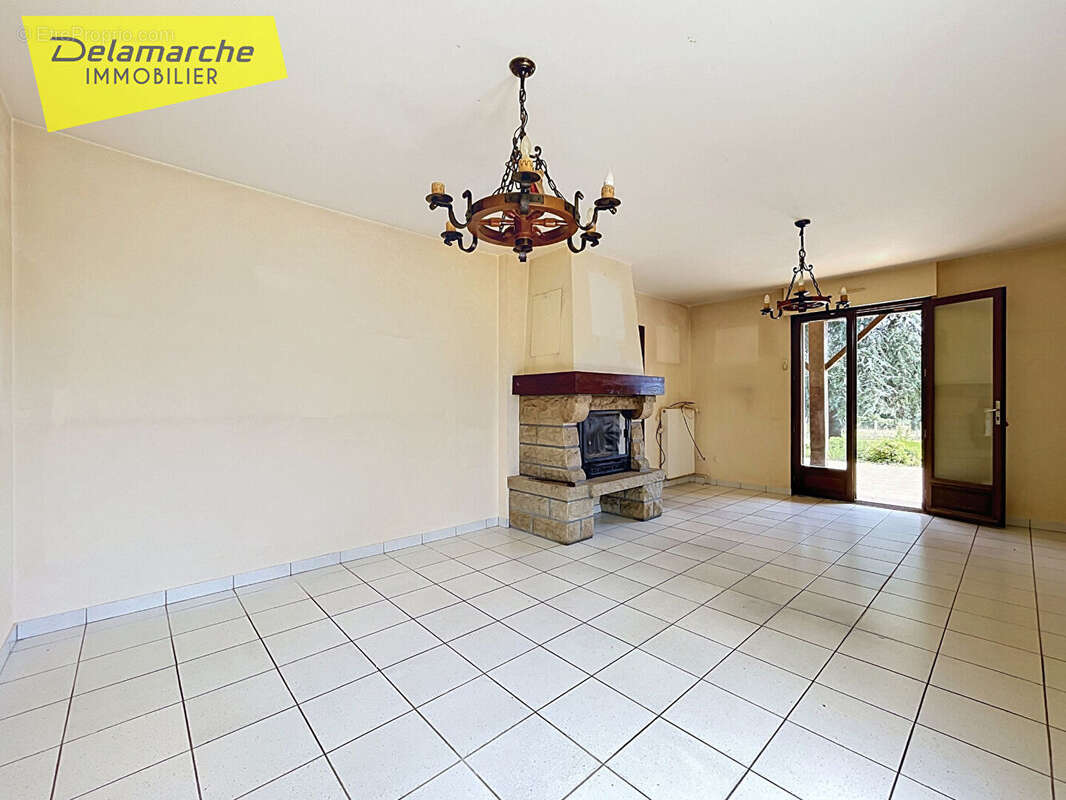 Maison de plain-pied - 2 chambres - Sous-sol complet - DUCEY-LES-CHERIS (50220) - photo 3