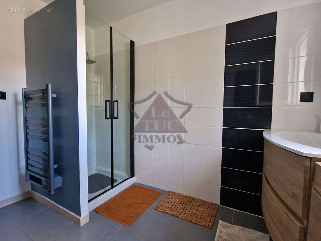 Maison à ROBIAC-ROCHESSADOULE