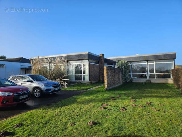 Appartement à FEUQUIERES-EN-VIMEU