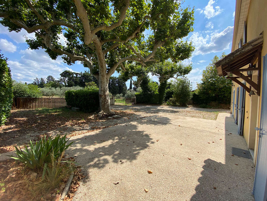 Maison à CHATEAURENARD