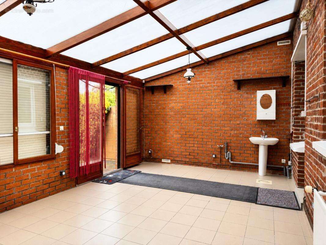 Raches - lot maison + dépendance + 2 doubles garages - photo 9