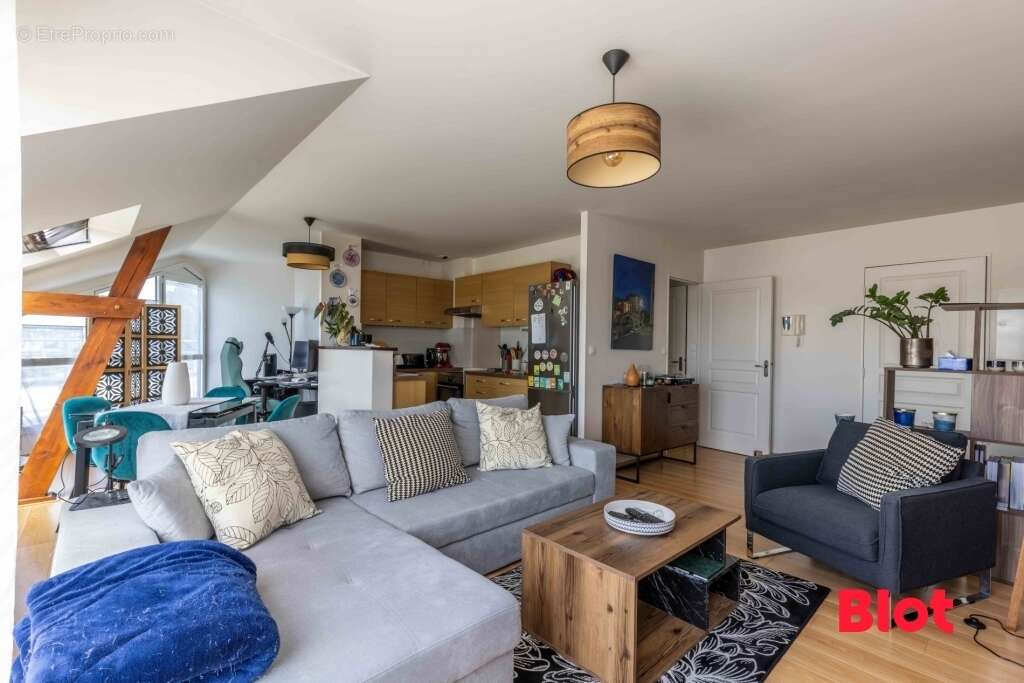 Appartement à THORIGNE-FOUILLARD