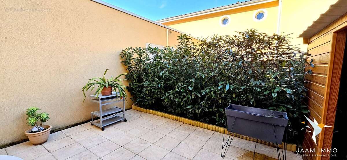 Maison à SAINT-GEORGES-DE-RENEINS