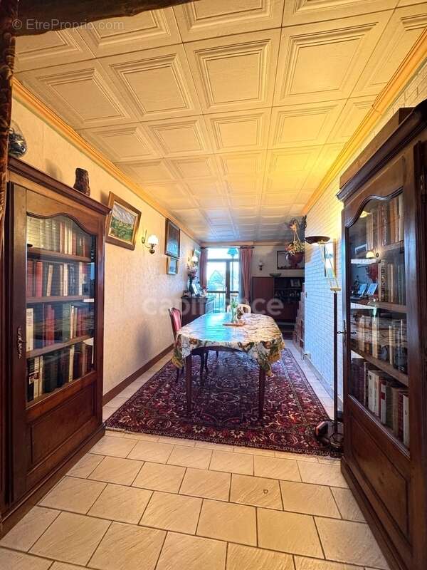 Appartement à vendre, 5 pièces, de 86 m² pour une famille qui aime l'espace ou pour un bel investissement locatif - photo 5