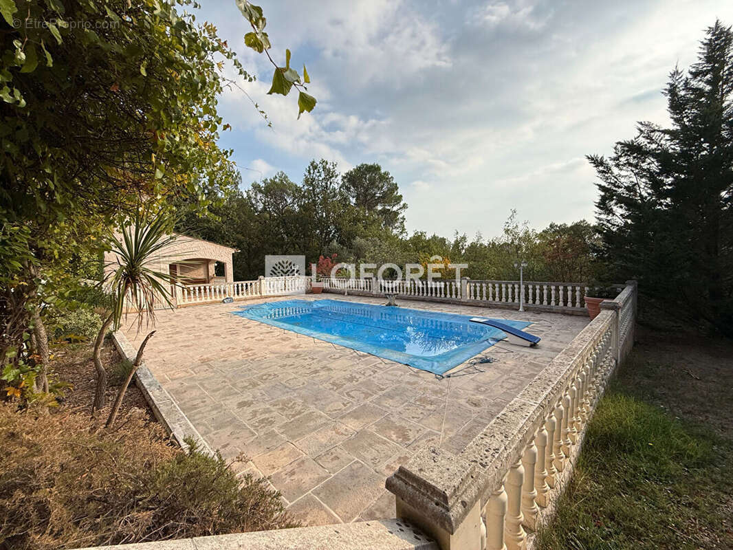 Maison à SAINT-PAUL-EN-FORET