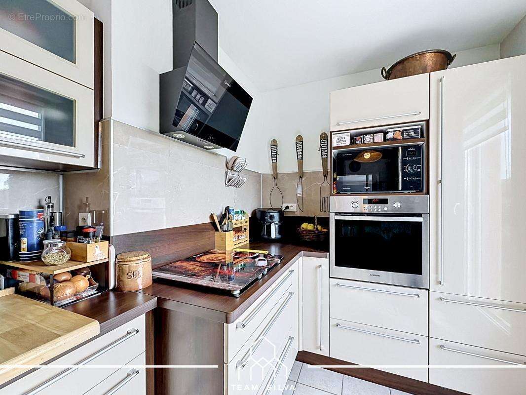 Appartement à TERNAY