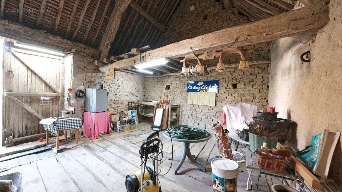 Maison à CHAMPALLEMENT