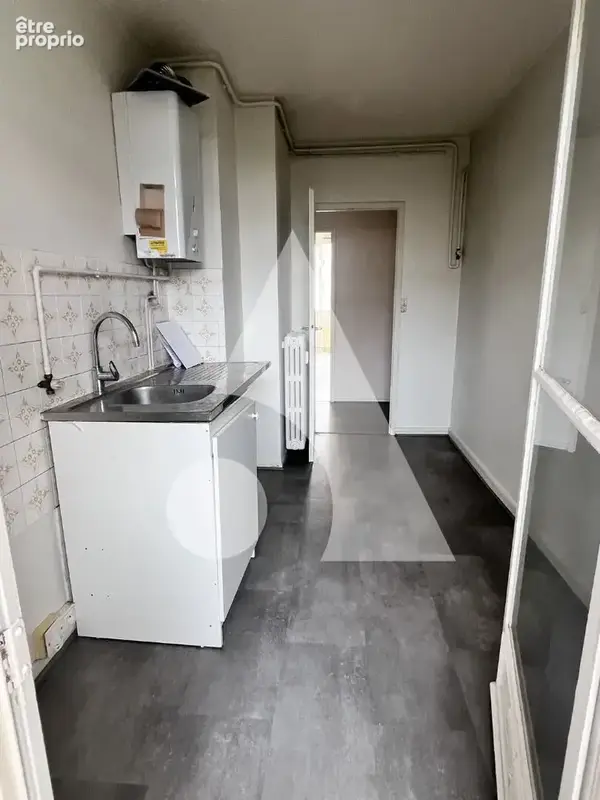 T3 traversant lumineux avec deux balcons ? Proche métro Gratte-Ciel - photo 6