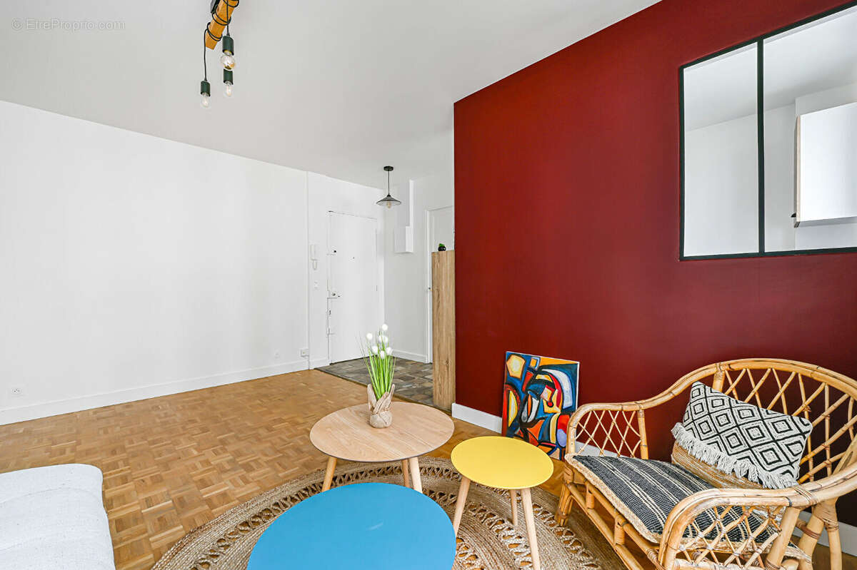 Appartement à PARIS-14E