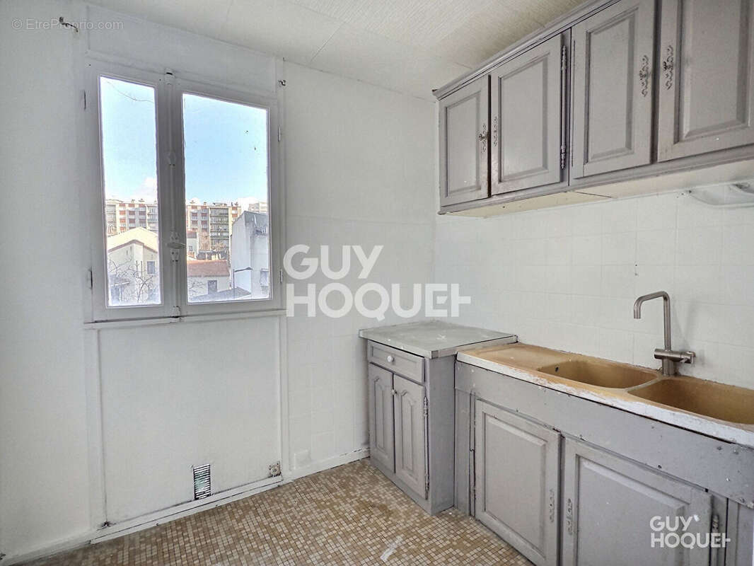 Appartement à AUBERVILLIERS