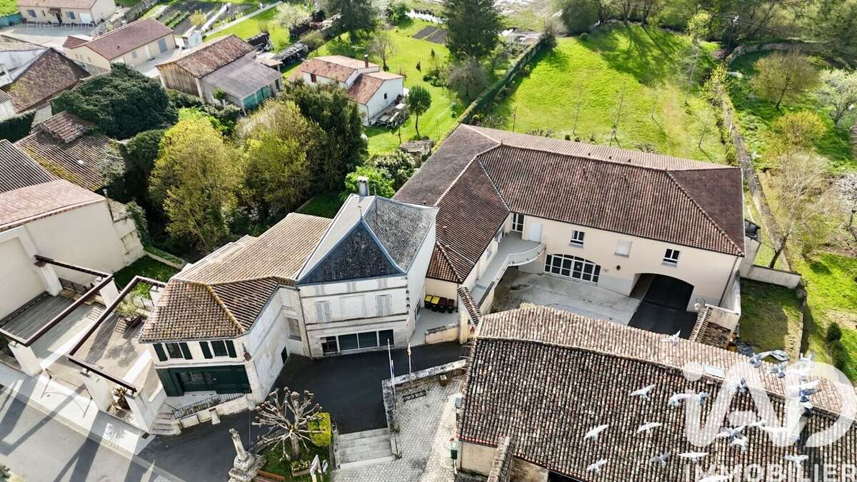 Photo 6 - Appartement à ROULLET-SAINT-ESTEPHE