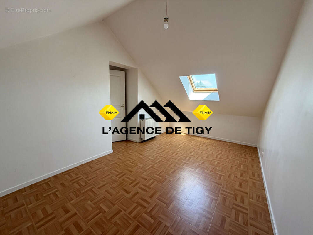 Maison située sur la commune de Tigy idéal investisseur ou premier achat - photo 5