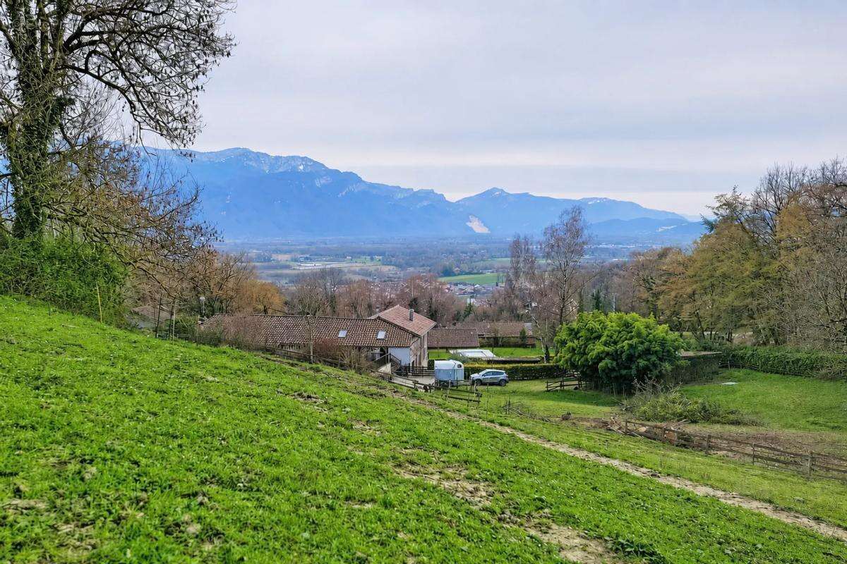 Propriété familiale avec espace bien-être et 8 600 m² de nature - photo 20