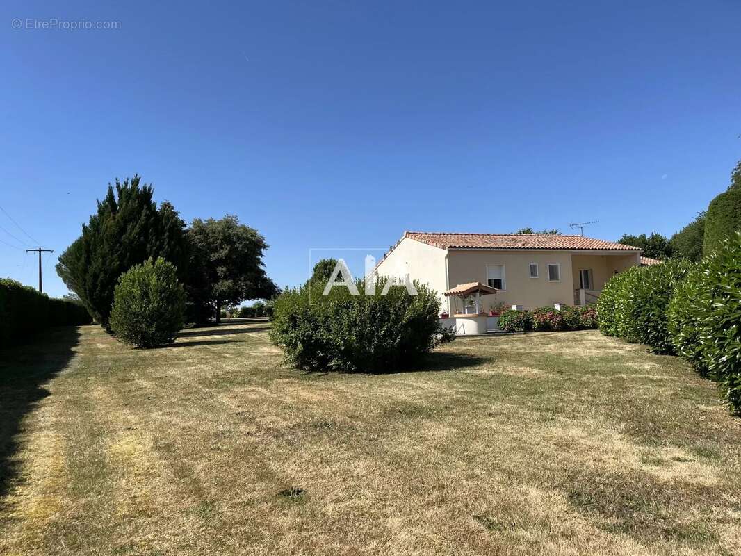 Maison à MAINE-DE-BOIXE