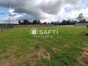 Photo 1 - Terrain à VENDRENNES