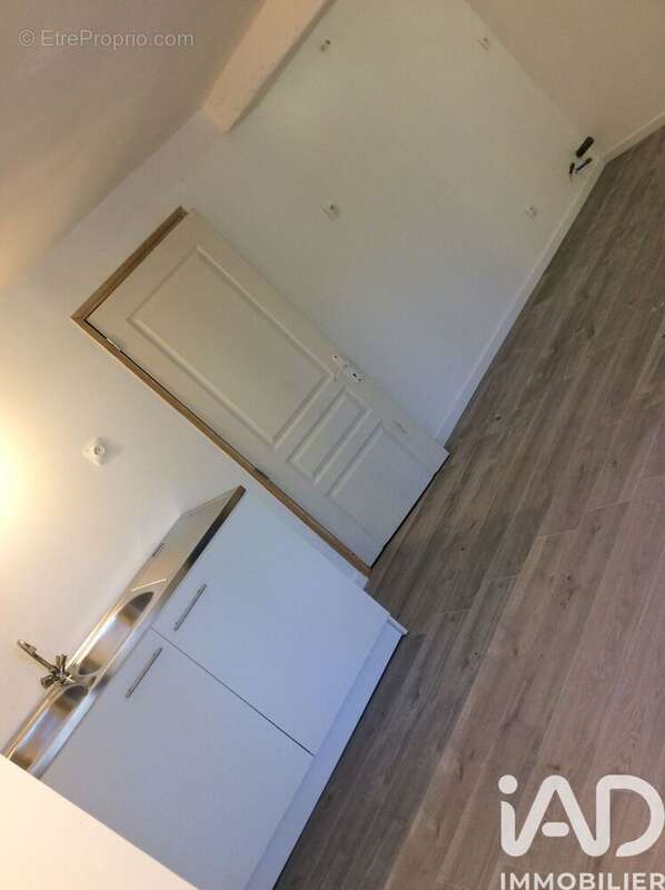 Maison 93 m² à Saint-Martin-Du-Fouilloux  - photo 3