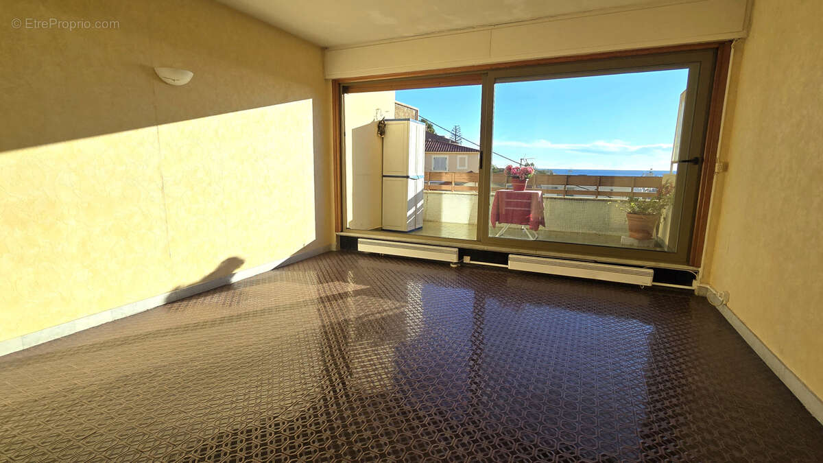 Appartement à ROQUEBRUNE-CAP-MARTIN