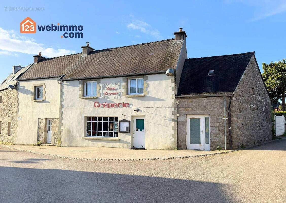 Commerce à TREDREZ-LOCQUEMEAU