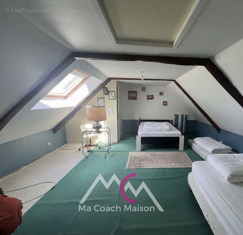 PONTCHATEAU en village, maison avec beaux volumes - photo 11