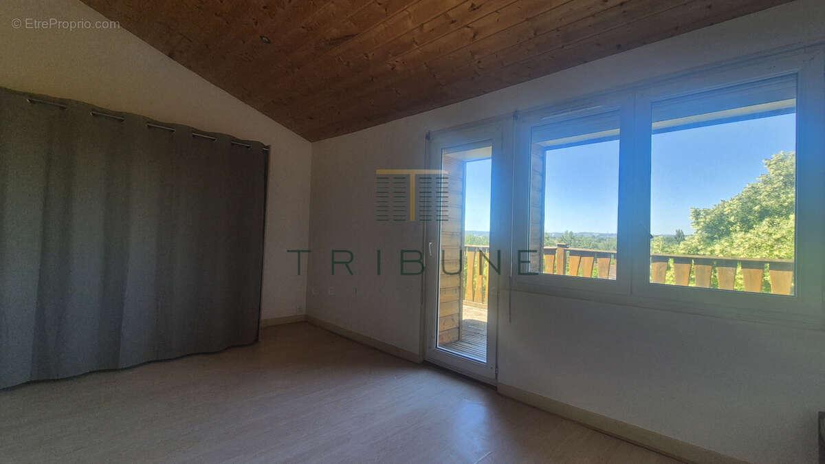 Maison 120m2 Agen centre ville 3 chambres et un jardin - photo 6