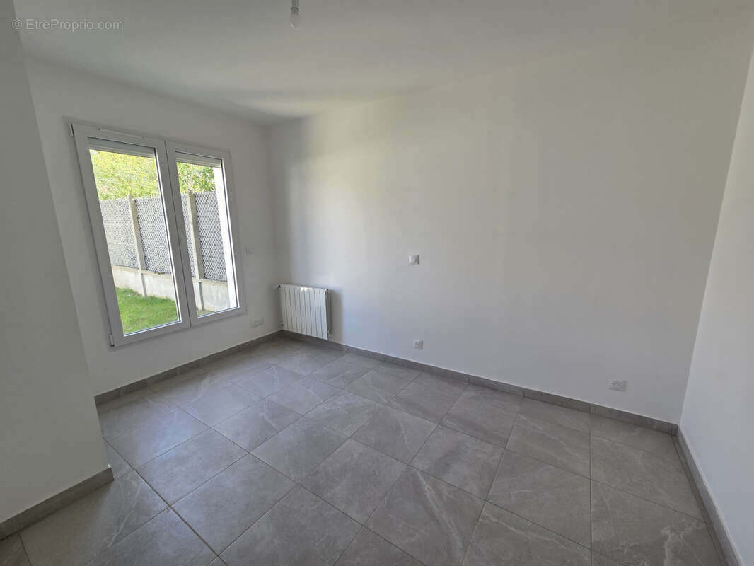 Maison à MORANGIS