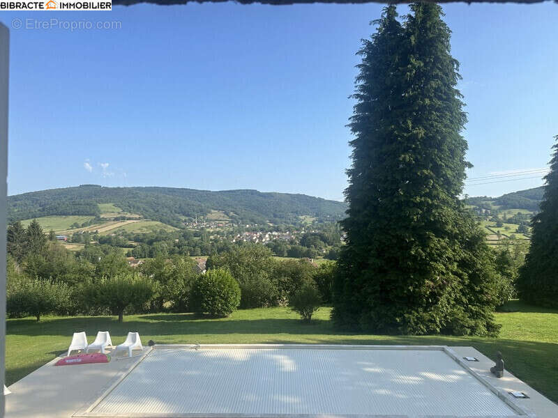 Maison à SAINT-SYMPHORIEN-DE-MARMAGNE