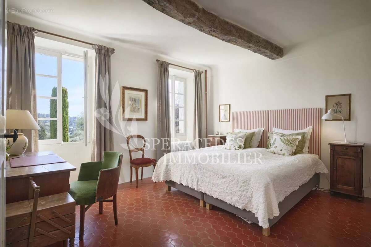 Maison à PEYMEINADE