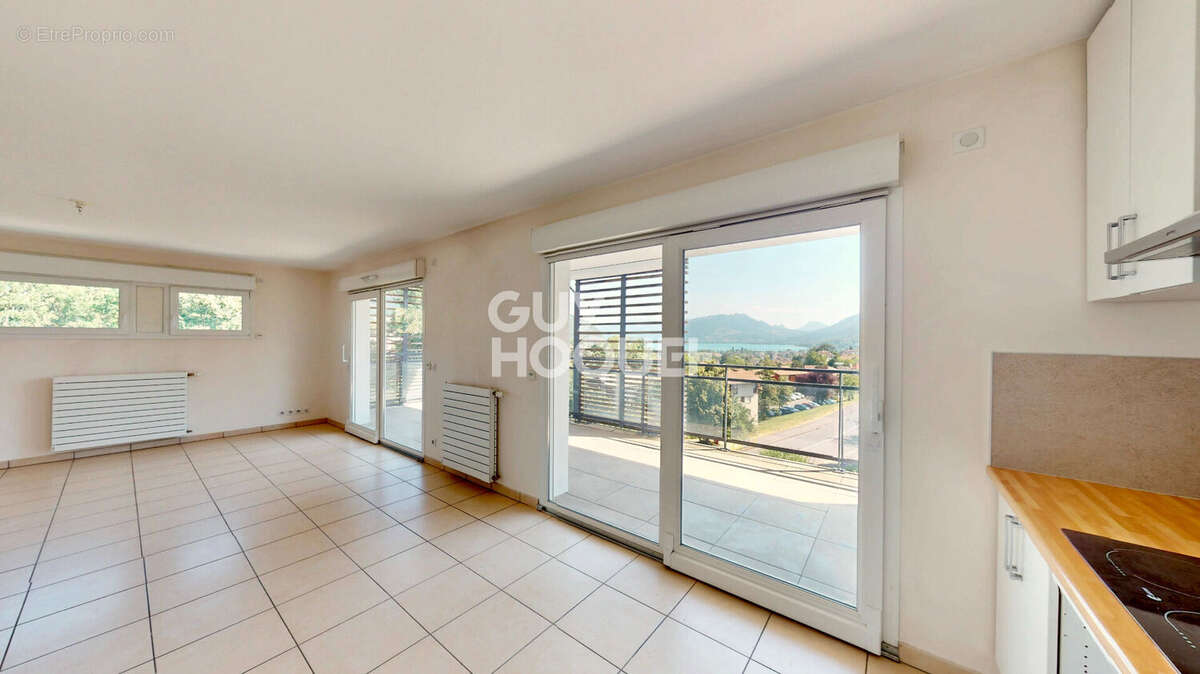 T3 de 72 m² avec Vue lac et grand extérieur - Garage - Cave - photo 5