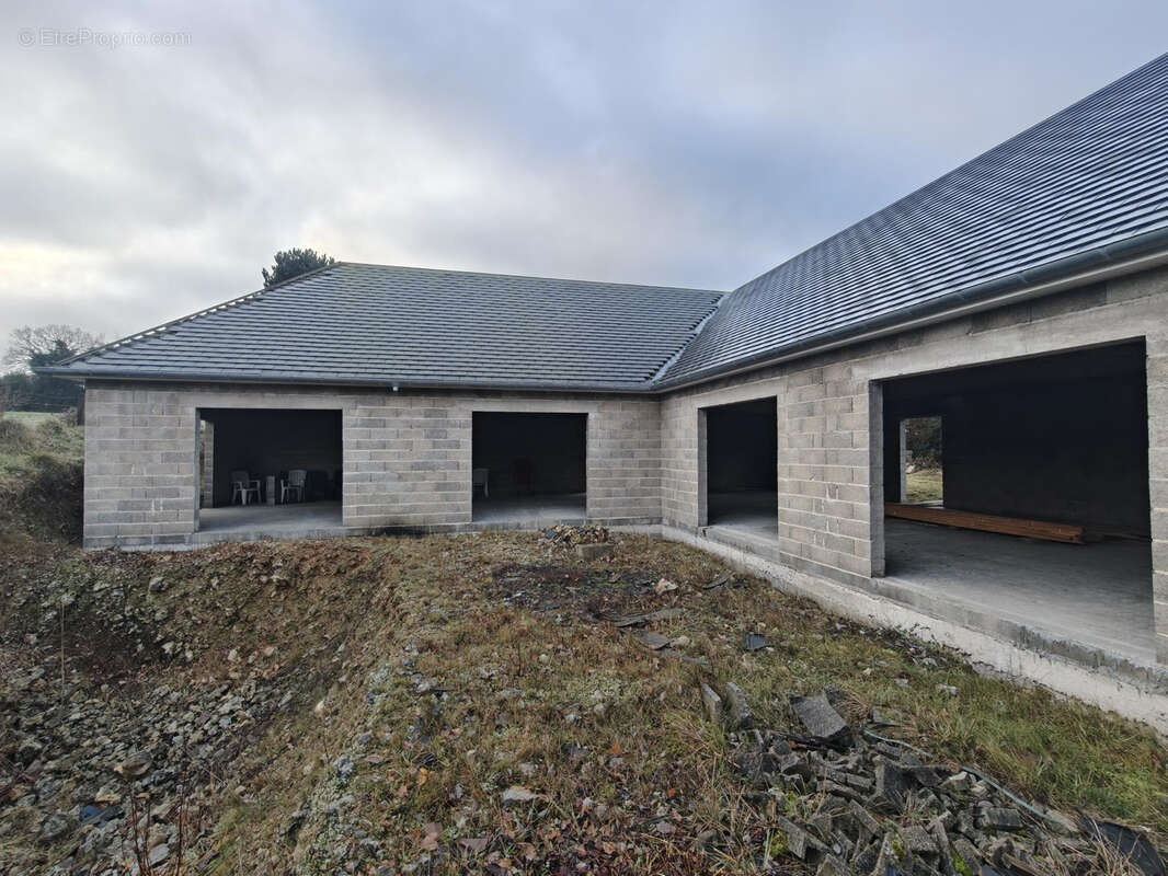 Maison à MONTREUIL-L'ARGILLE