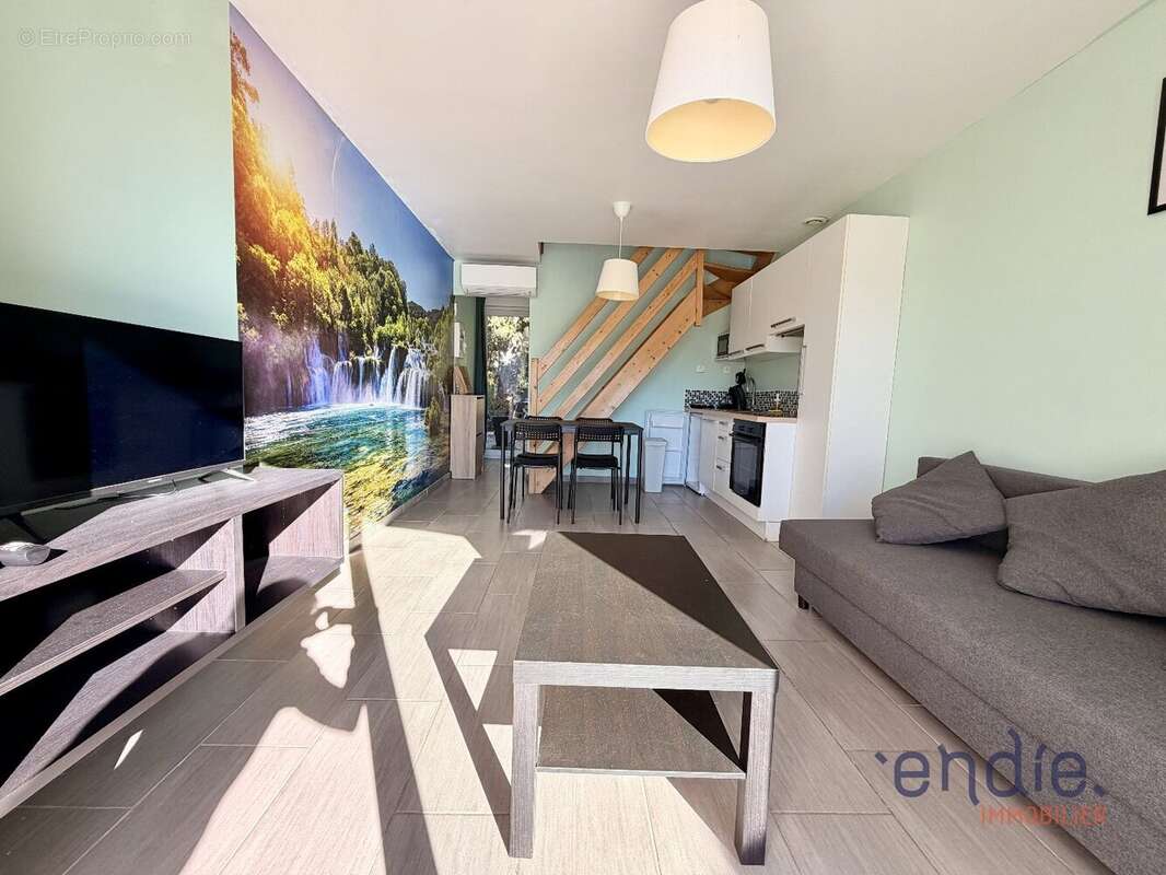 Appartement à SILLANS-LA-CASCADE