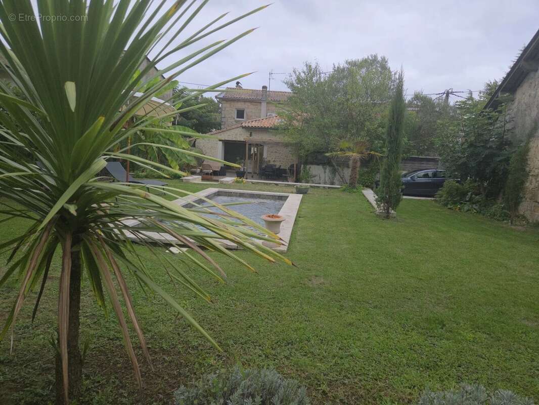 Maison à SAINT-SULPICE-ET-CAMEYRAC